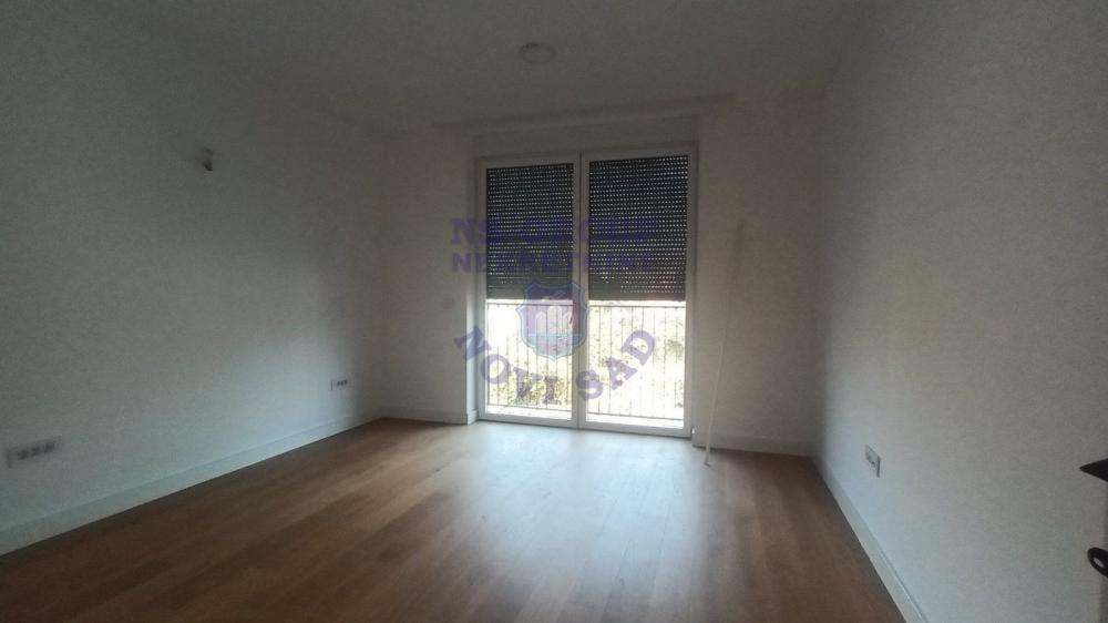 Slika 3 - Petosoban, 158m2, Bulevar patrijarha Pavla (Somborski bulevar) Novi Sad, sa terasom, ima lift