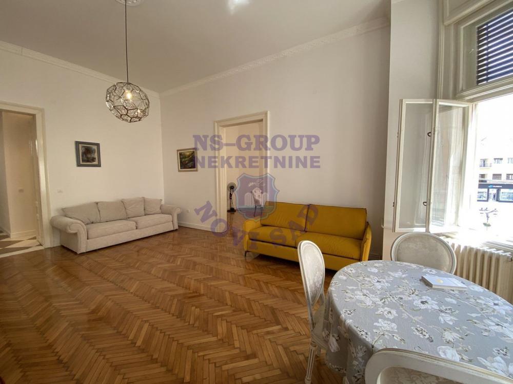 Slika 2 - Trosoban, 95m2, ima lift