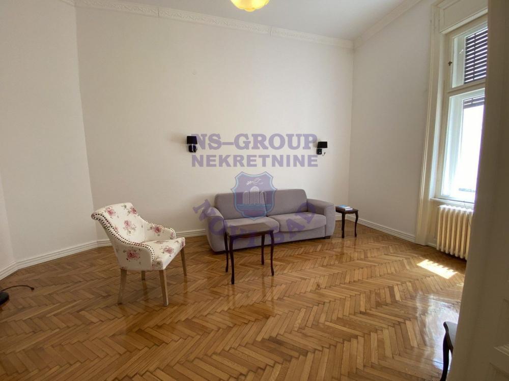 Slika 4 - Trosoban, 95m2, ima lift