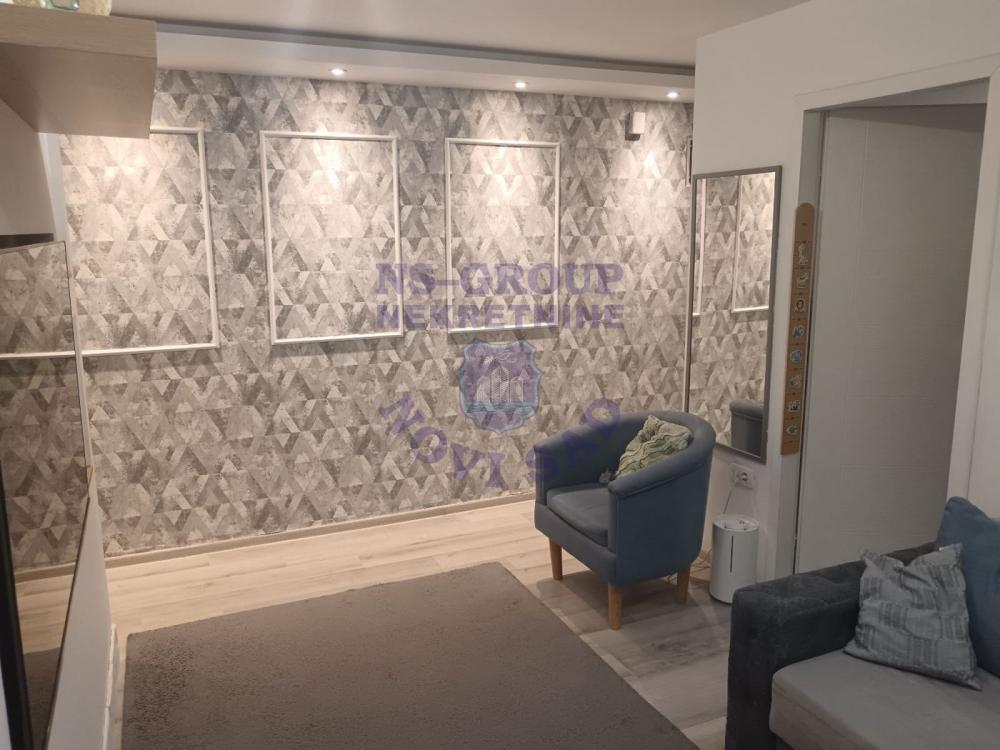 Slika 2 - Prodaje se stan na Satelitu!