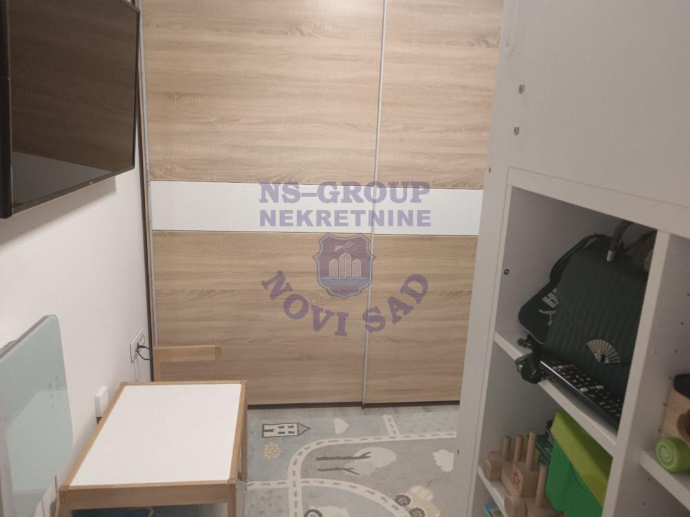 Slika 8 - Prodaje se stan na Satelitu!