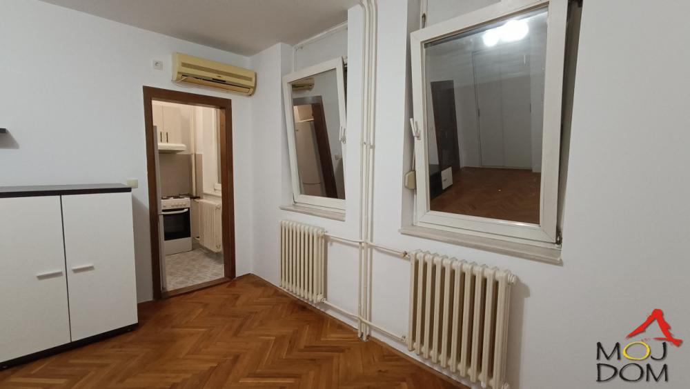 Slika 3 - Stan,NOVI SAD,NOVA DETELINARA,kv: 29, € 103000, ID: 1031552