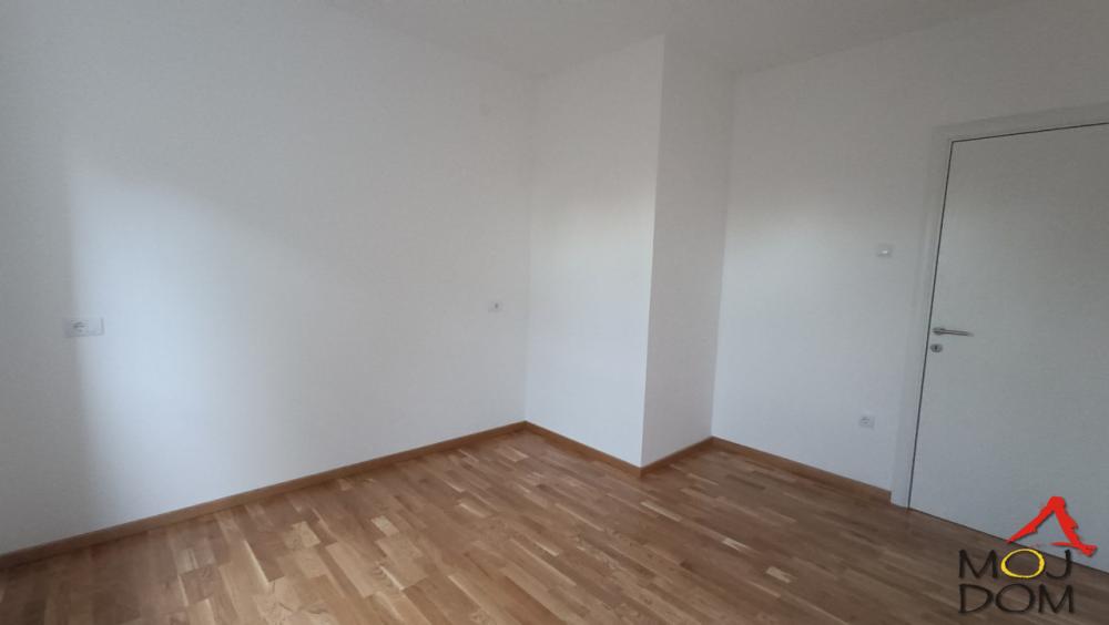 Slika 3 - Stan,NOVI SAD,ADICE,kv: 89, € 169950, ID: 1031439