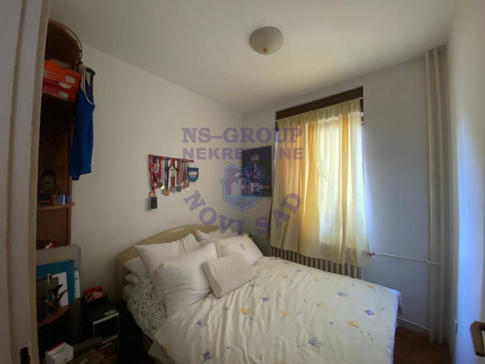 Slika 3 - Dvosoban, 45m2, Novi Sad centar Novi Sad, sa terasom, ima lift