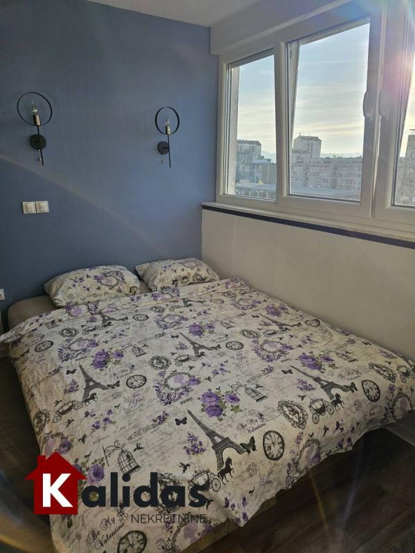 Slika 9 - Stan,NOVI SAD,BULEVAR,kv: 29, € 89600, ID: 1008433