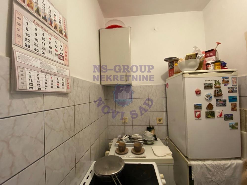 Slika 3 - Dvosoban, 45m2, Novi Sad centar Novi Sad, sa terasom, ima lift