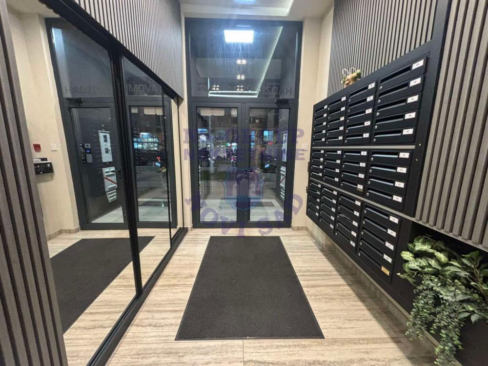 Slika 11 - Lux troiposoban stan na Novoj Detelinari! 