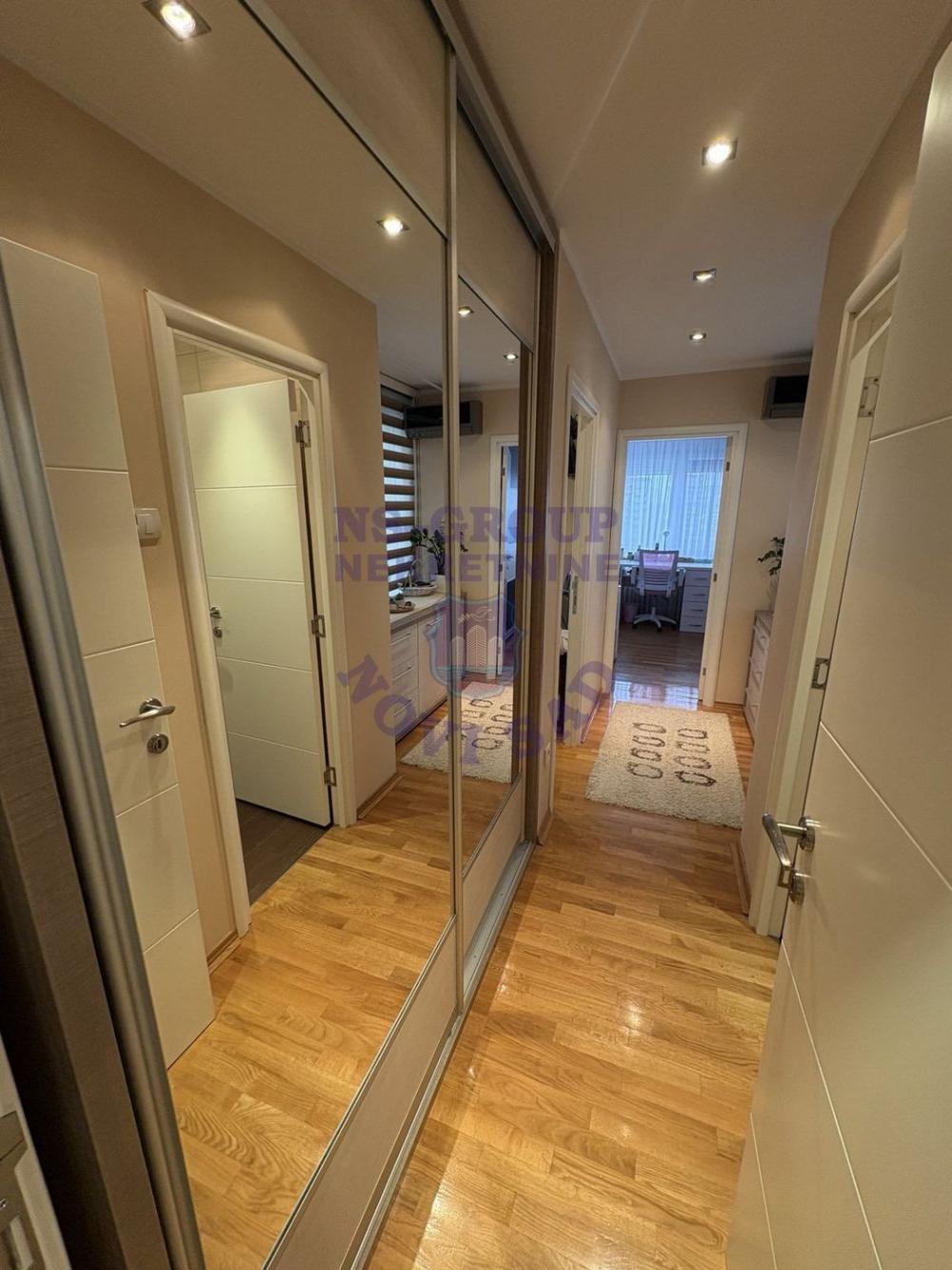 Slika 5 - Trosoban, 78m2, Liman 3 Novi Sad, sa terasom, ima lift