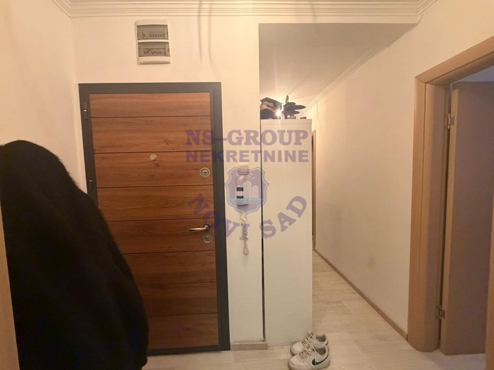 Slika 5 - Trosoban, 72m2, Socijalno Novi Sad, sa terasom