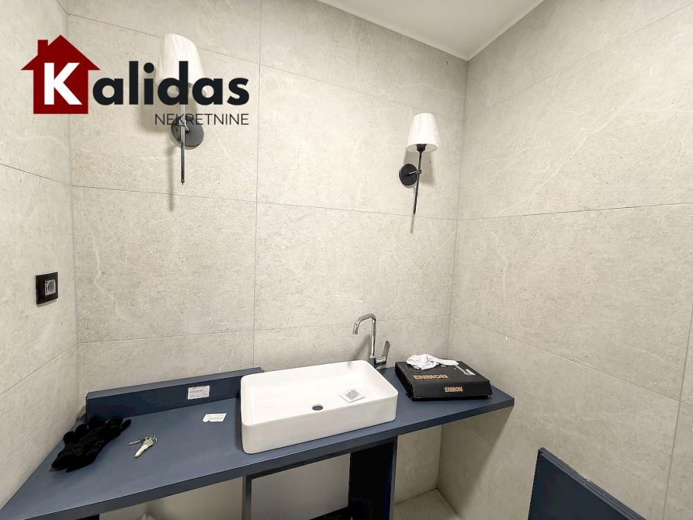 Slika 8 - Stan,NOVI SAD,CENTAR,kv: 59, € 180250, ID: 1008441