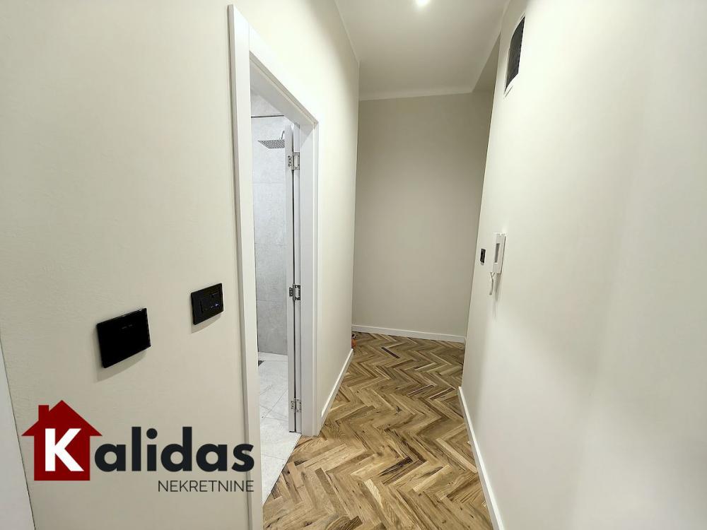 Slika 5 - Stan,NOVI SAD,CENTAR,kv: 59, € 180250, ID: 1008441