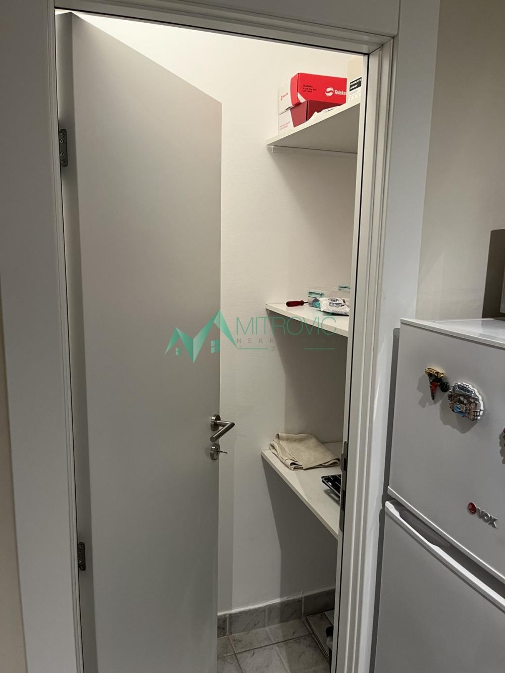 Slika 5 - Odličan jednoiposoban stan na Grbavici-izuzetna lokacija 