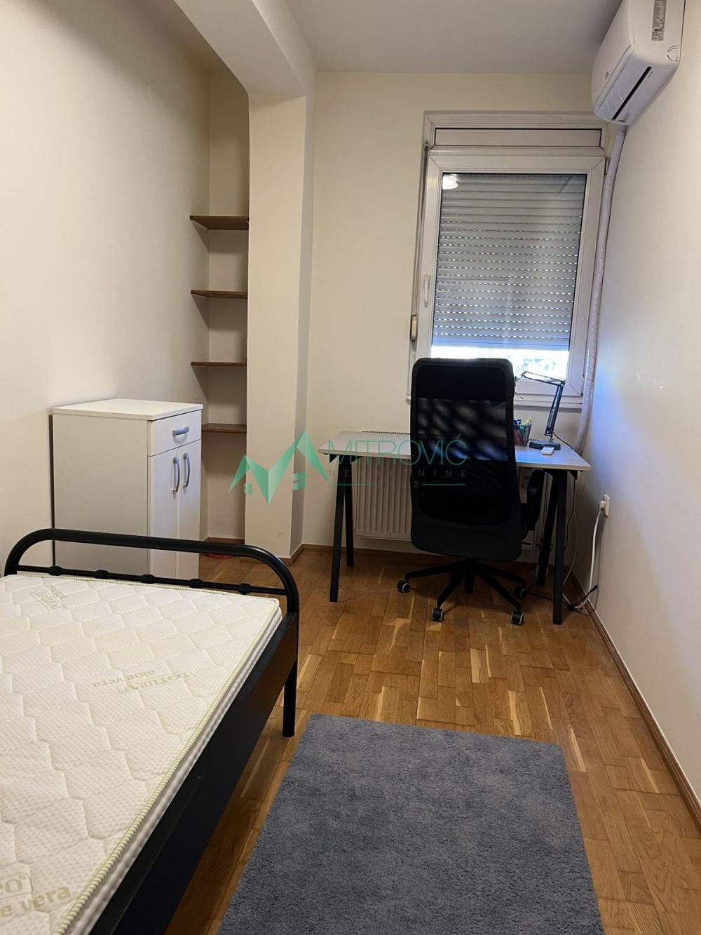 Slika 3 - Odličan jednoiposoban stan na Grbavici-izuzetna lokacija 