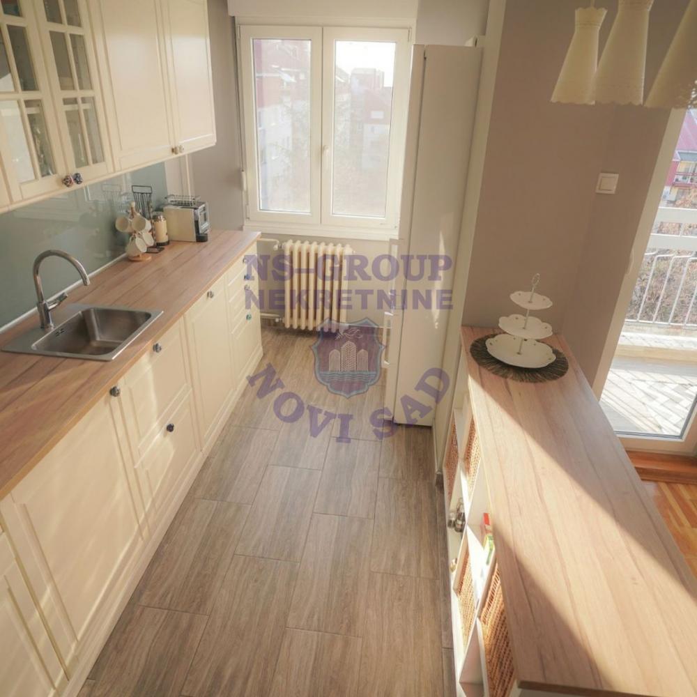 Slika 6 - Trosoban stan na Limanu 4