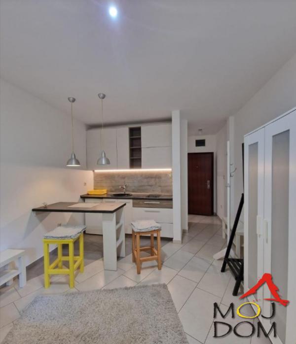 Slika 1 - Stan,NOVI SAD,CENTAR,kv: 24, € 82300, ID: 1031629