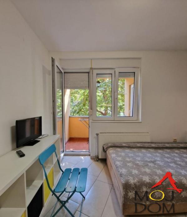 Slika 2 - Stan,NOVI SAD,CENTAR,kv: 24, € 82300, ID: 1031629