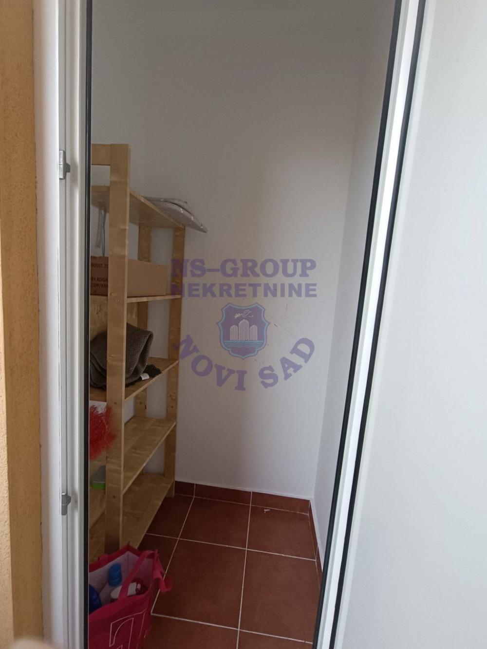 Slika 8 - Jednosoban, 24m2, Kej žrtava racije Novi Sad, sa terasom, ima lift