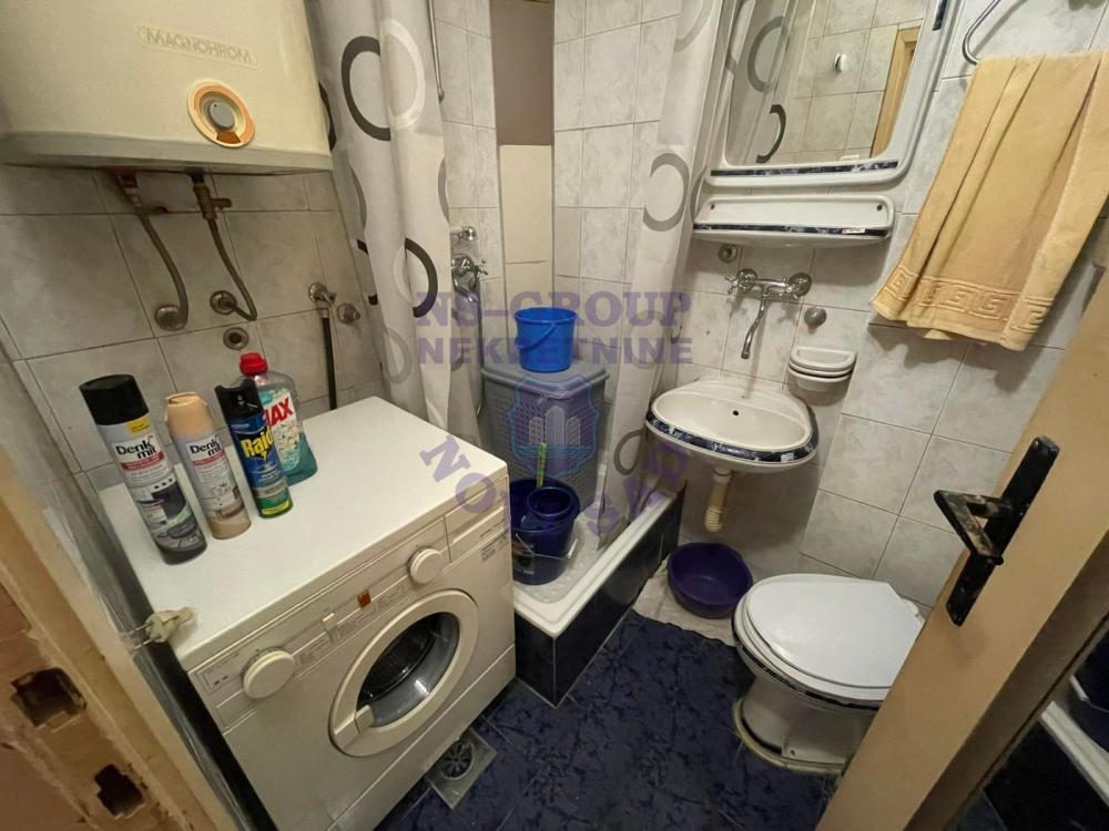 Slika 8 - Dvosoban, 48m2, Detelinara Novi Sad, sa terasom