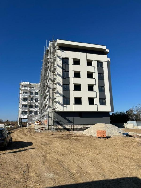 Glavna slika -Dvoiposoban 60m Novi Sad Mišeluk, kod Kovid bolnice preduseljenjem