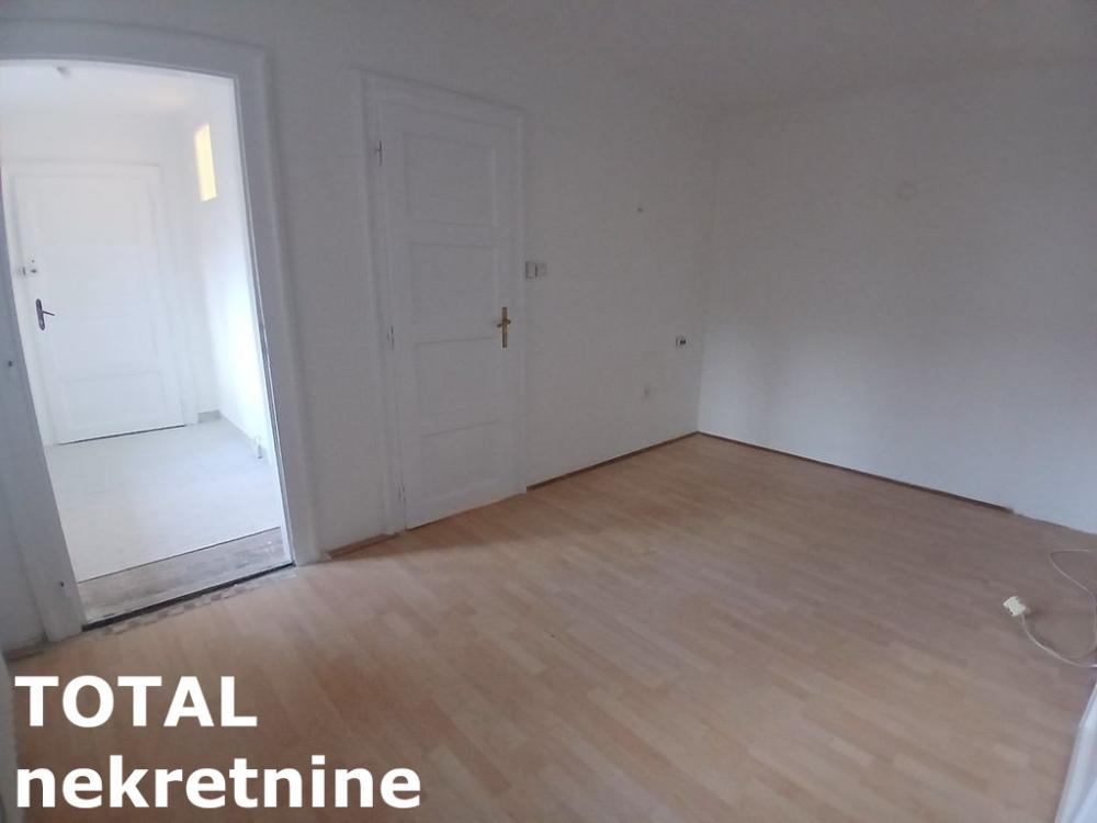 Slika 4 - Stan,NOVI SAD,CENTAR,kv: 77.00, € 234000, ID: 1101912