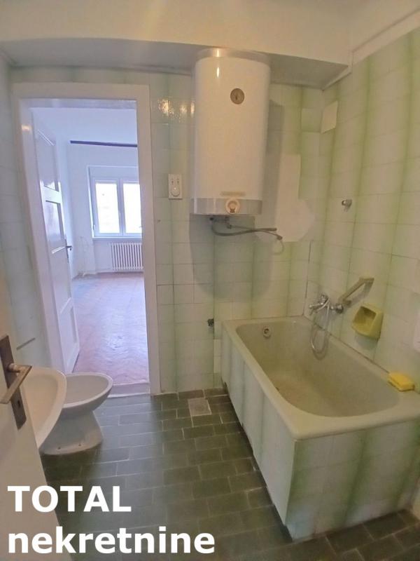 Slika 10 - Stan,NOVI SAD,CENTAR,kv: 77.00, € 234000, ID: 1101912