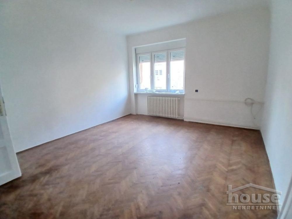 Slika 1 - Stan,NOVI SAD,CENTAR,kv: 77.00, € 234000, ID: 1065064