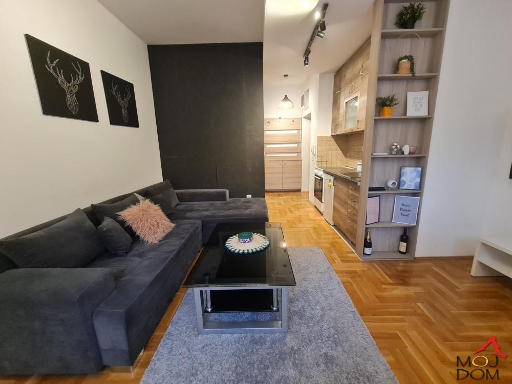 Slika 1 - Stan,NOVI SAD,PODBARA,kv: 37, € 116400, ID: 1031135