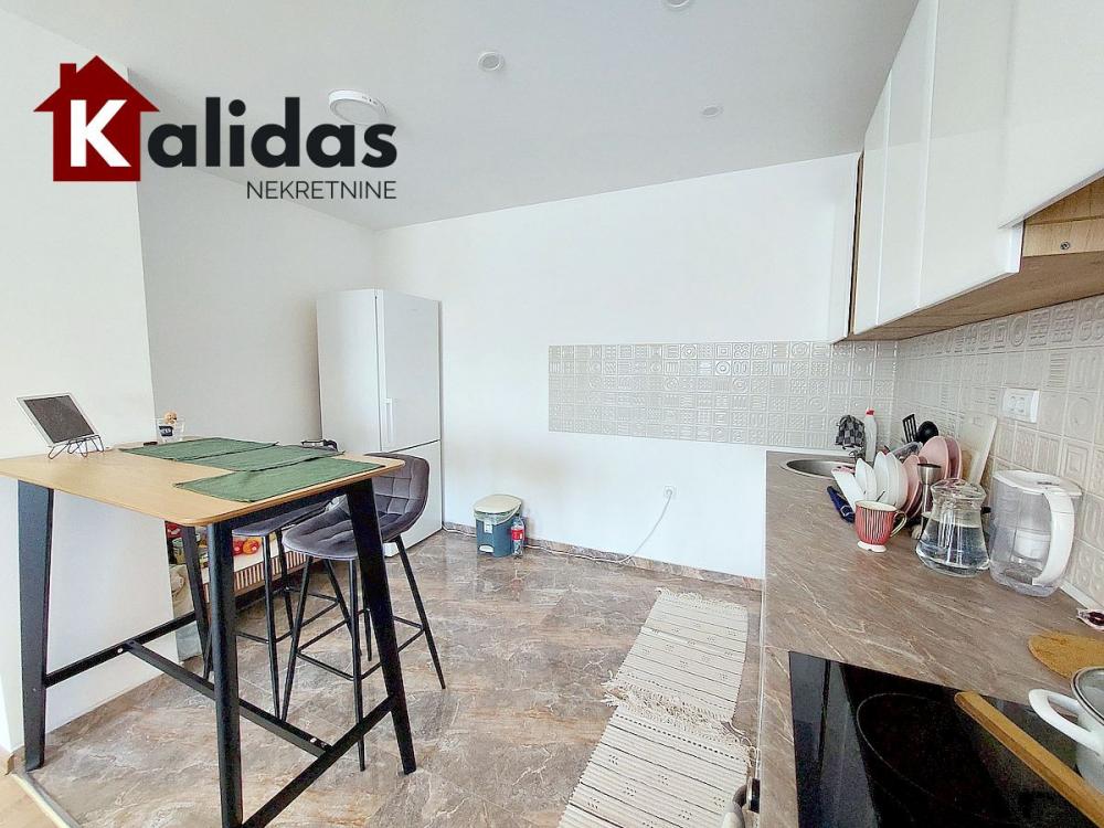 Slika 7 - Stan,NOVI SAD,CENTAR,kv: 46, € 164800, ID: 1008443