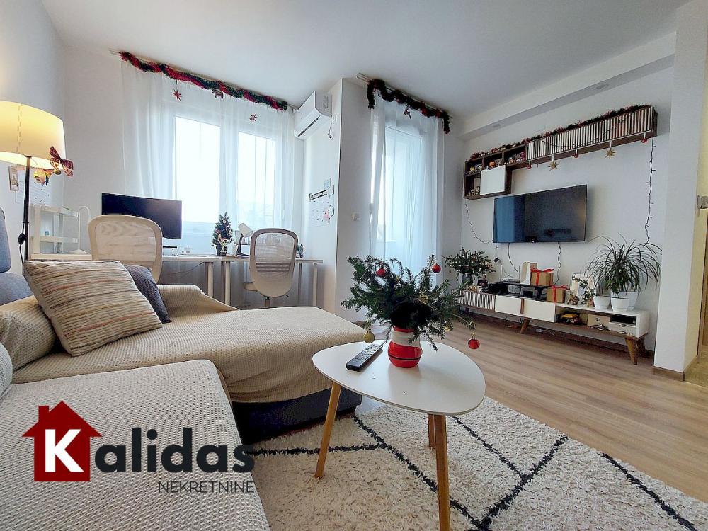 Slika 4 - Stan,NOVI SAD,CENTAR,kv: 46, € 164800, ID: 1008443