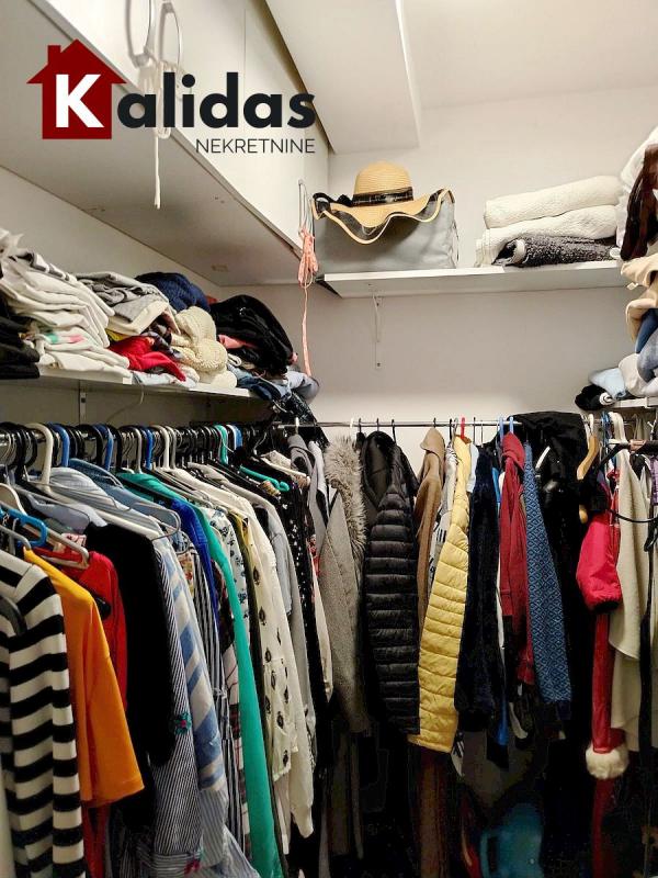 Slika 8 - Stan,NOVI SAD,KLISA,kv: 73, € 164800, ID: 1008438