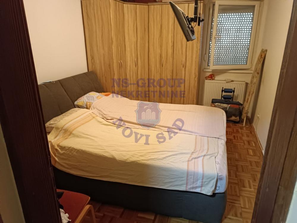 Slika 2 - Odlican dvoiposoban stan na Jugovicevu 