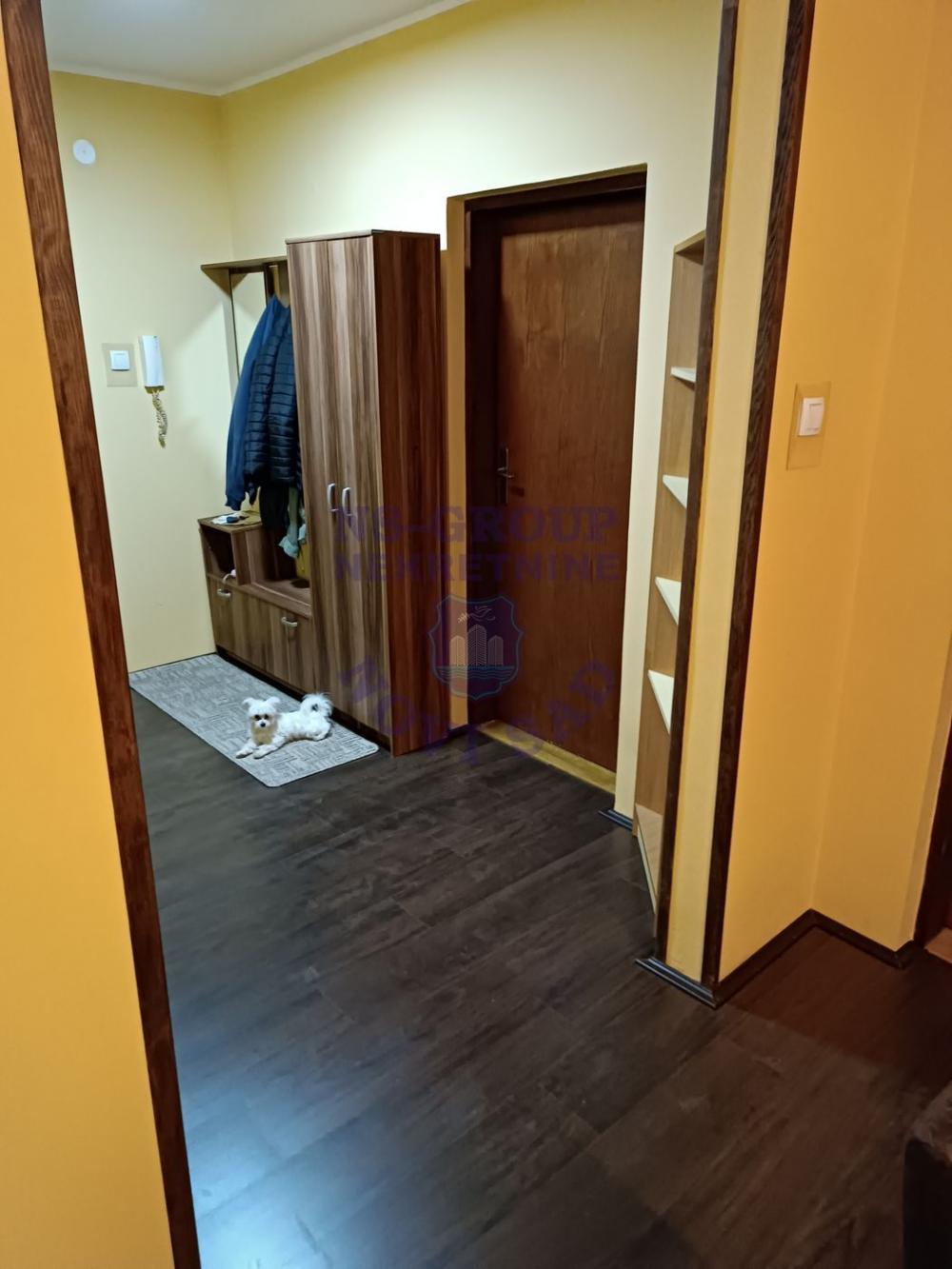 Glavna slika -Odlican dvoiposoban stan na Jugovicevu 