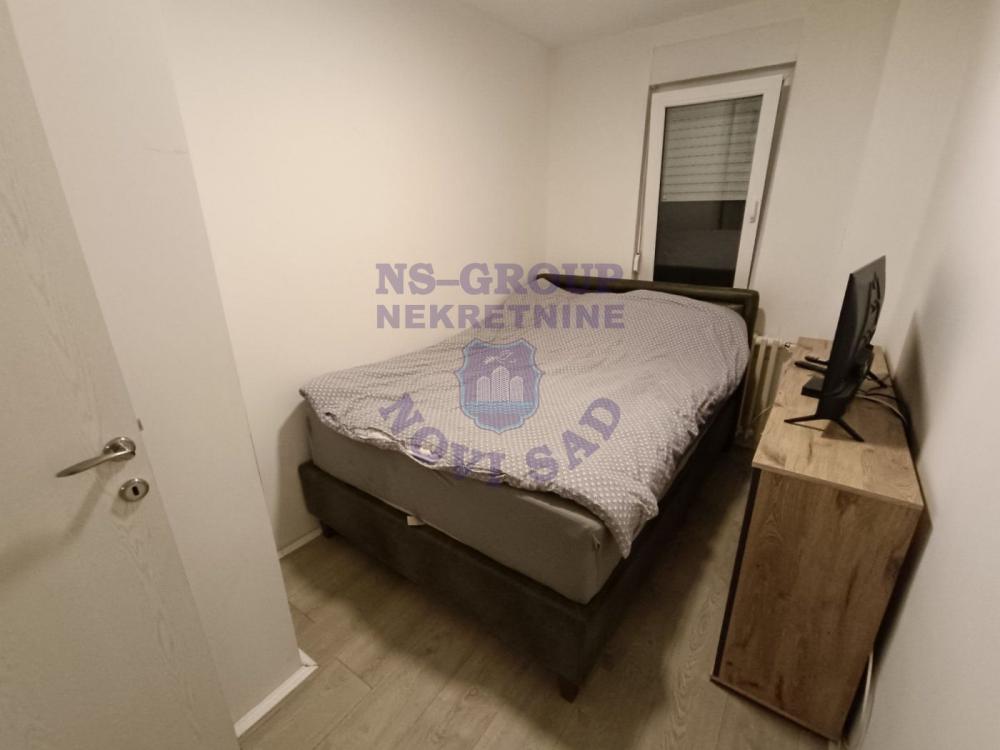 Slika 7 - Odlican dvoiposoban stan na Novom Naselju 