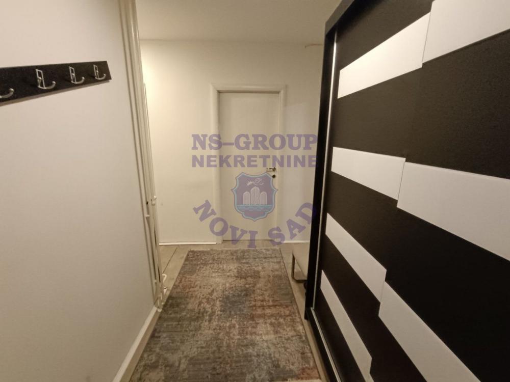 Slika 10 - Odlican dvoiposoban stan na Novom Naselju 