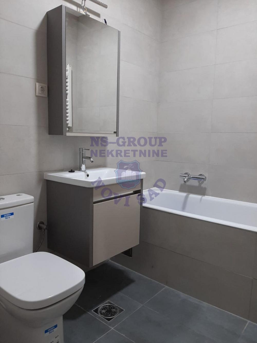 Slika 8 - Dvoiposoban, 54m2, Detelinara Novi Sad