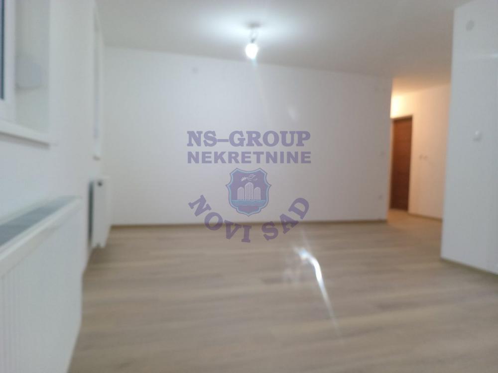 Slika 1 - Nov, neuseljavan dvoiposoban stan u Petrovaradinu