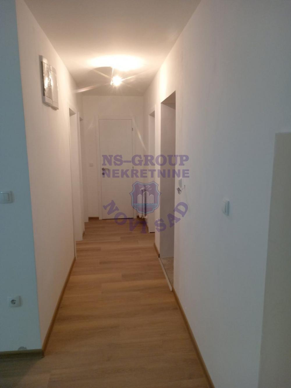 Slika 10 - Nov, neuseljavan dvoiposoban stan u Petrovaradinu