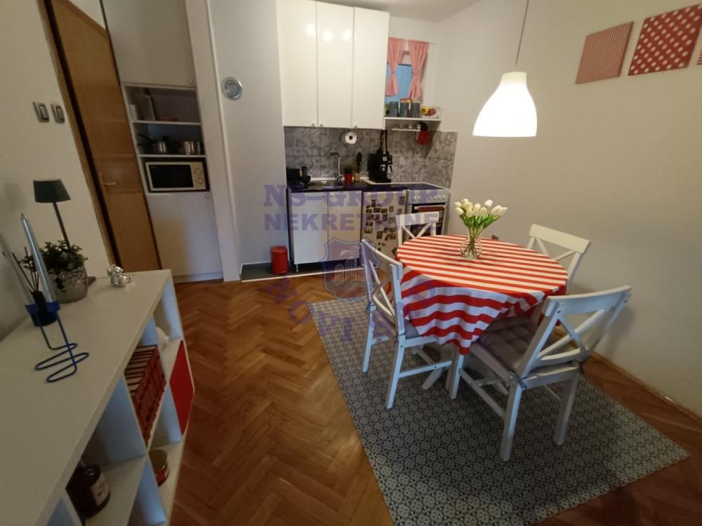 Slika 2 - Dvosoban Cara Dusana š: 561812