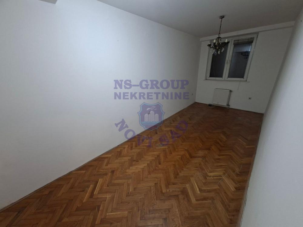 Slika 4 - Odlican jednoiposoban stan na Novoj Detelinari!