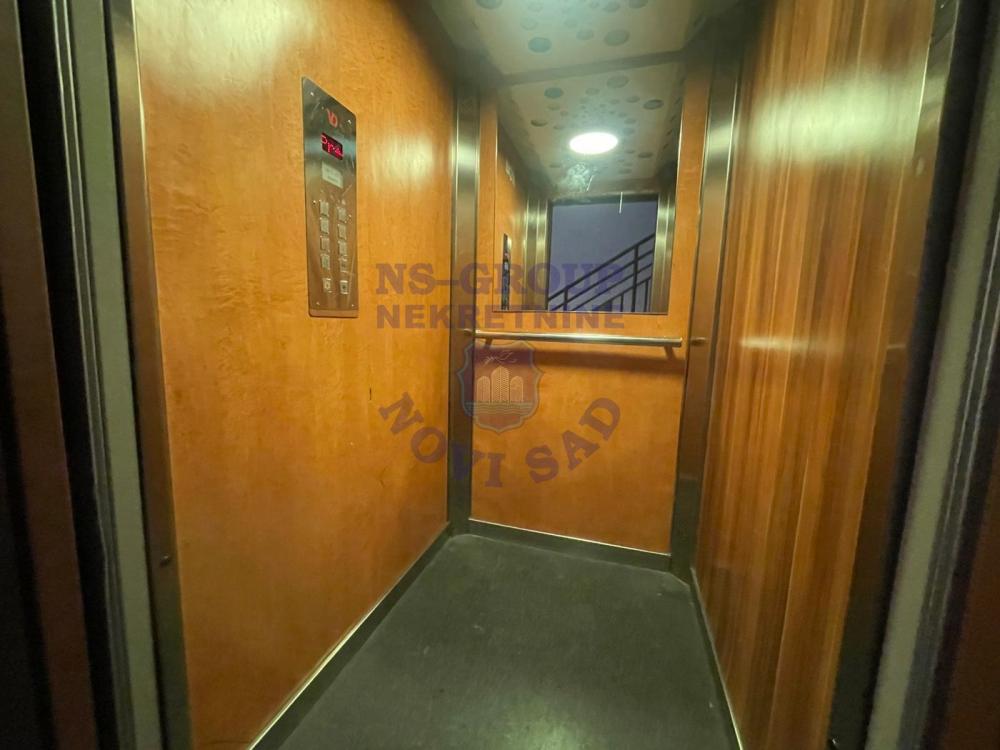 Slika 9 - Prodaja stana, 38m2, Nova Detelinara Novi Sad, sa terasom, ima lift