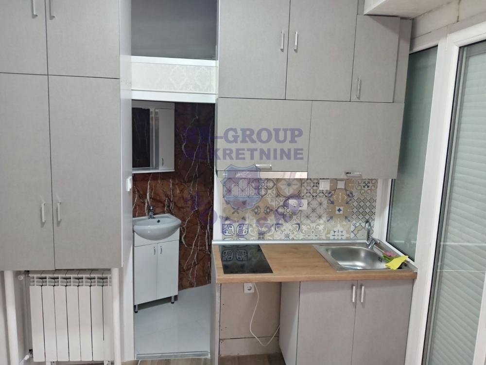 Slika 4 - Jednosoban, 10m2, Stari grad Novi Sad