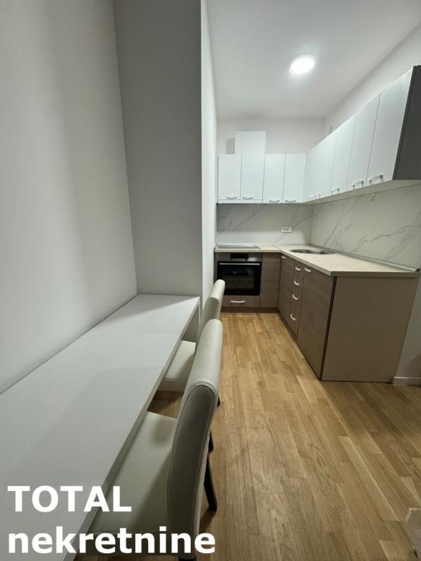 Slika 3 - Stan,NOVI SAD,PODBARA,kv: 36.00, € 140000, ID: 1102039