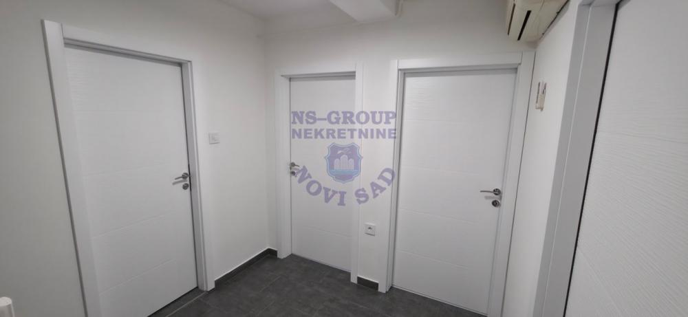 Slika 0 - Prodaja stana, 50m2, Avijatičarsko naselje Novi Sad, sa terasom, ima lift