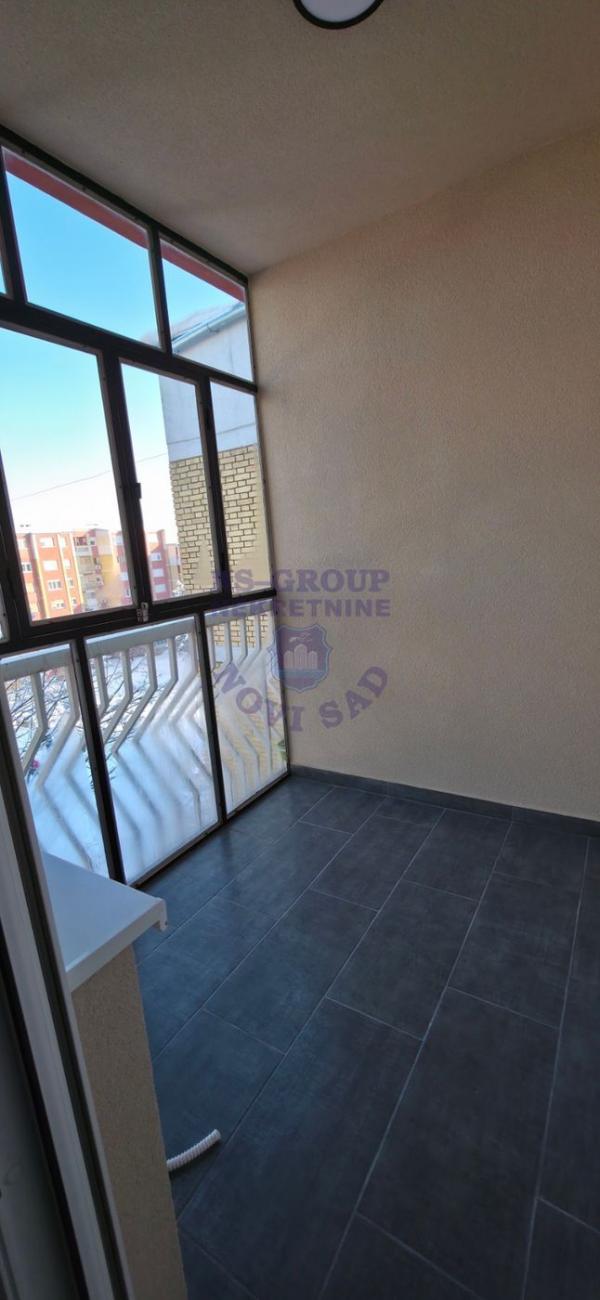 Slika 9 - Prodaja stana, 50m2, Avijatičarsko naselje Novi Sad, sa terasom, ima lift