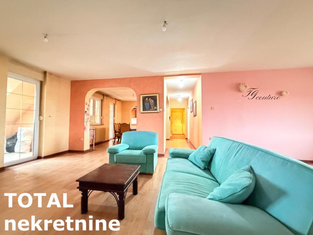 Slika 6 - Stan,NOVI SAD,KEJ,kv: 179.00, € 497000, ID: 1102031