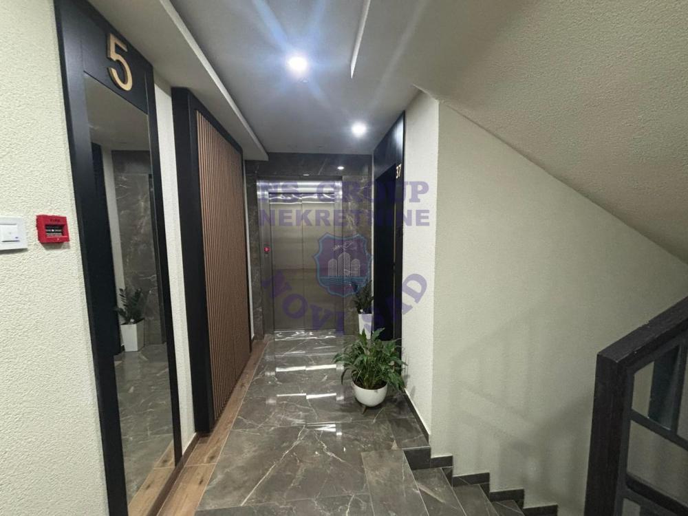 Slika 9 - Odličan troiposoban stan na Novoj Detelinari!