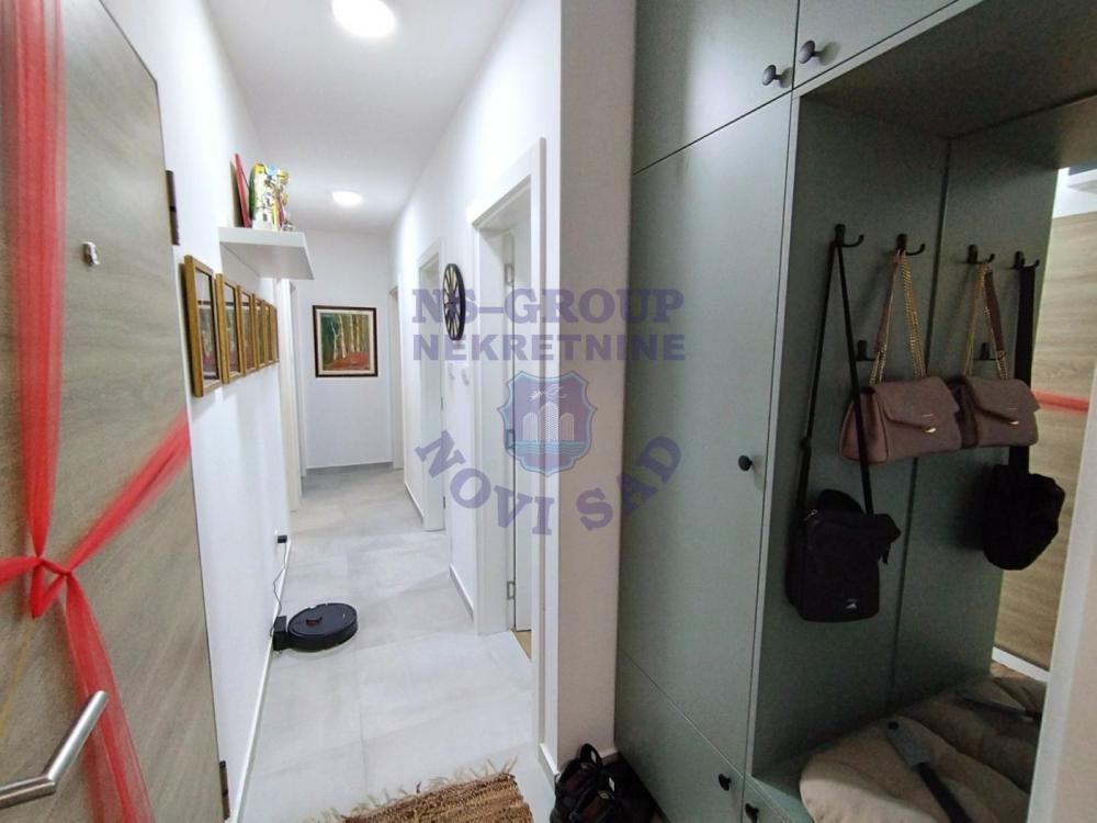 Slika 10 - Funkcionalan, četvorosoban stan, dva mokra čvora, u ceni odlična kuhinja, Adice! š. 561896