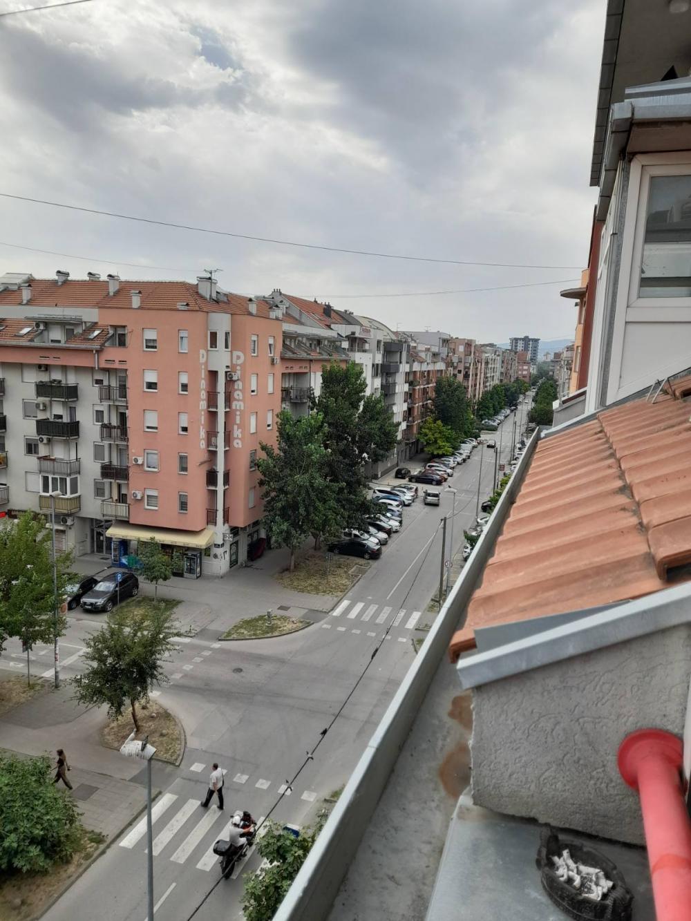 Glavna slika -Dvoiposoban, 55m2, janka cmelika 39 Novi Sad, sa terasom, ima lift