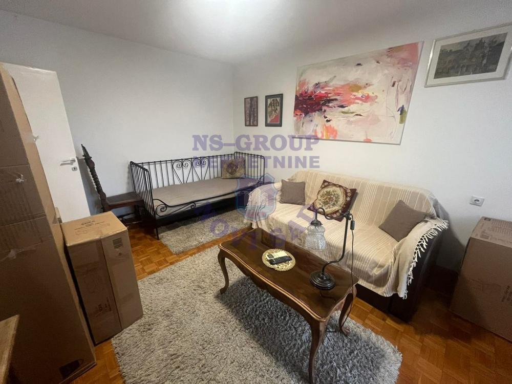 Slika 1 - Jednosoban, 42m2, Kej žrtava racije Novi Sad, sa terasom, ima lift