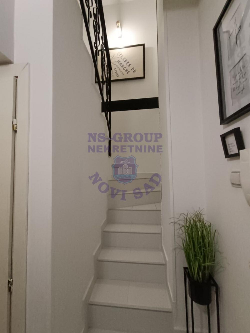 Slika 3 - Dvosoban, 61m2, Adamovićevo naselje Novi Sad